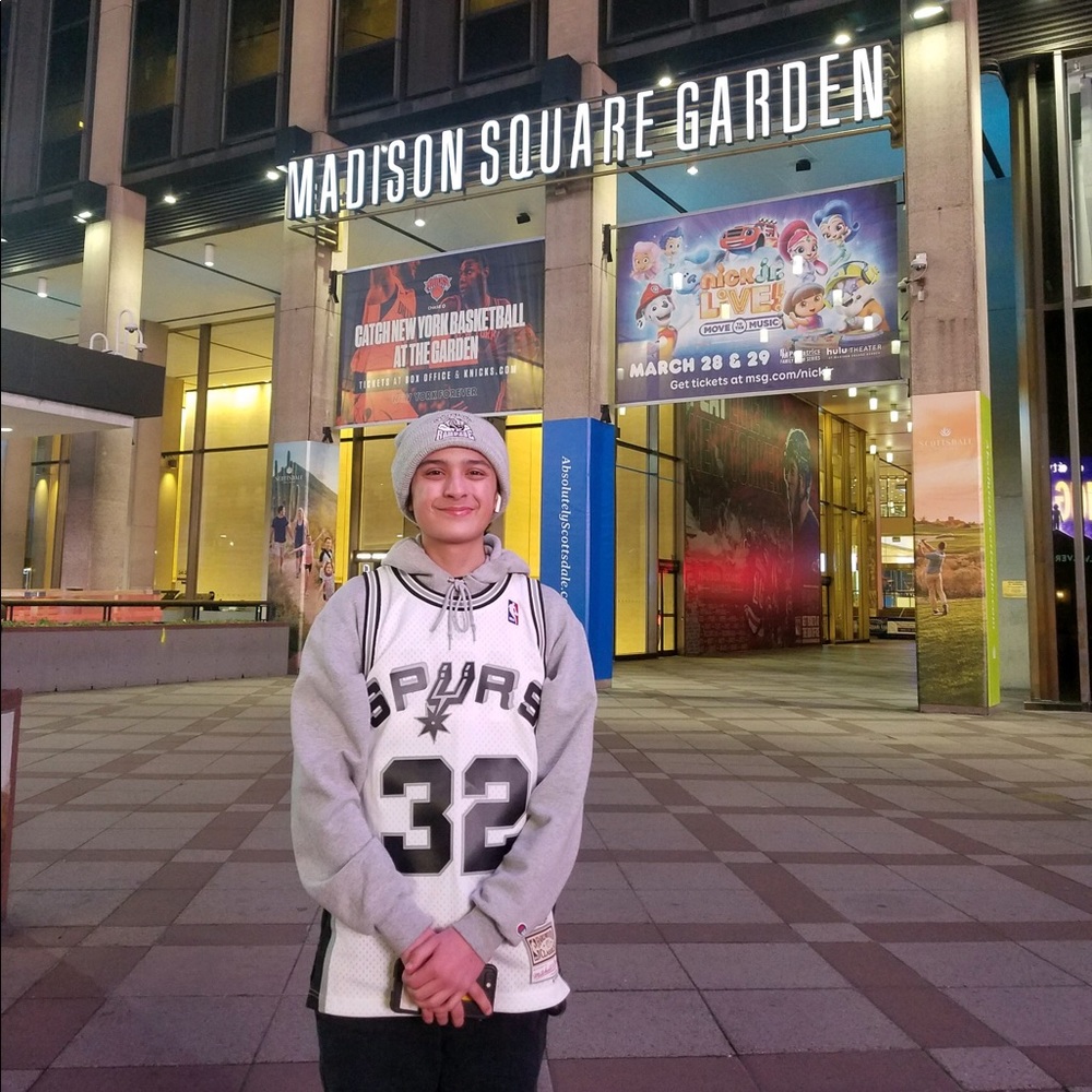 Meet your Posher, Martin